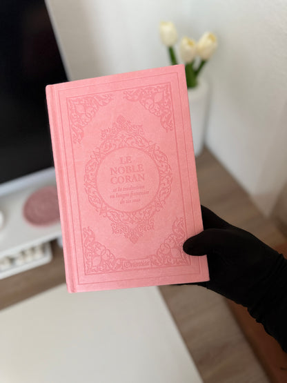 Le Noble Coran et la traduction en langue française de ses sens bilingue français-arabe avec index - Edition de luxe couverture cartonnée en cuir rose clair pour femmes